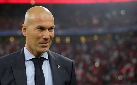 Зидан жəне Роналду тағы бірге жұмыс жасауы мүмкін Зидан жəне Роналду тағы бірге жұмыс жасауы мүмкін - на sport.bugin.kz