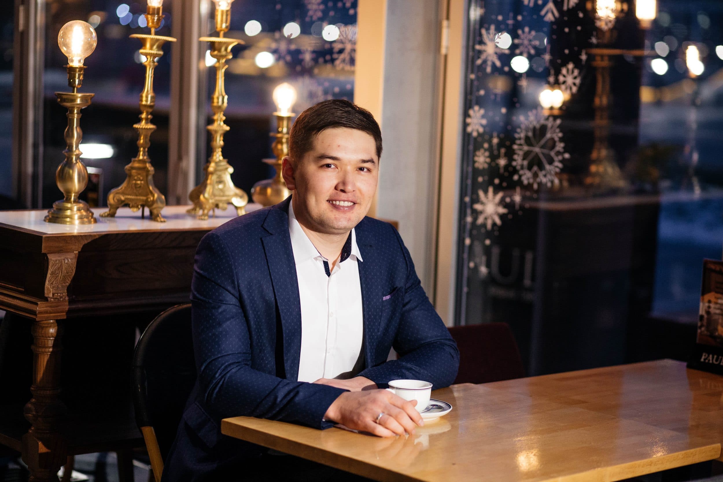 Диас Жорабеков: Шетелде біздегідей "аға-көке" деген жеңілдіктер жүрмейді Диас Жорабеков: Шетелде біздегідей "аға-көке" деген жеңілдіктер жүрмейді - на weekend.bugin.kz