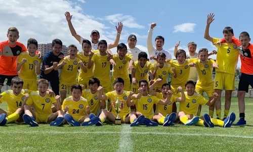 U-15 Қазақстан жастар құрамасы УЕФА кубогын ұтып алды U-15 Қазақстан жастар құрамасы УЕФА кубогын ұтып алды - на sport.bugin.kz