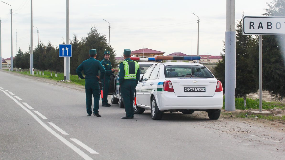 Жаңа бастама: Өзбекстанда көлік жүргізушілеріне жол ережесін бұзуға рұқсат етті Жаңа бастама: Өзбекстанда көлік жүргізушілеріне жол ережесін бұзуға рұқсат етті - на politic.bugin.kz